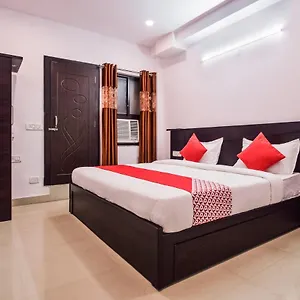 Oyo 23296 Quality Time Udaipur